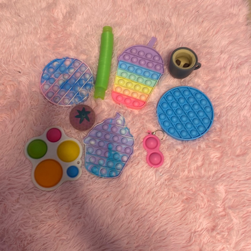 9 pc fidget pack